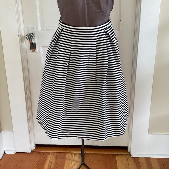 Lulus Black White Striped A‎ Line Pleated Skirt Large - Picture 1 of 5
